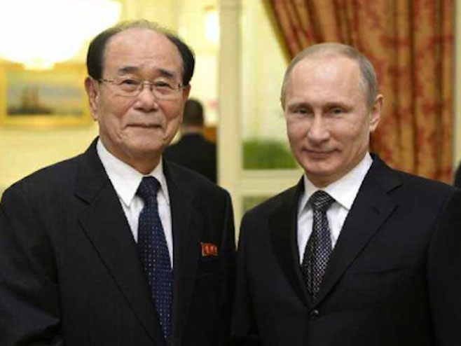 Ким Јонг Нам и Владимир Путин (Фото: nknews.org) - 
