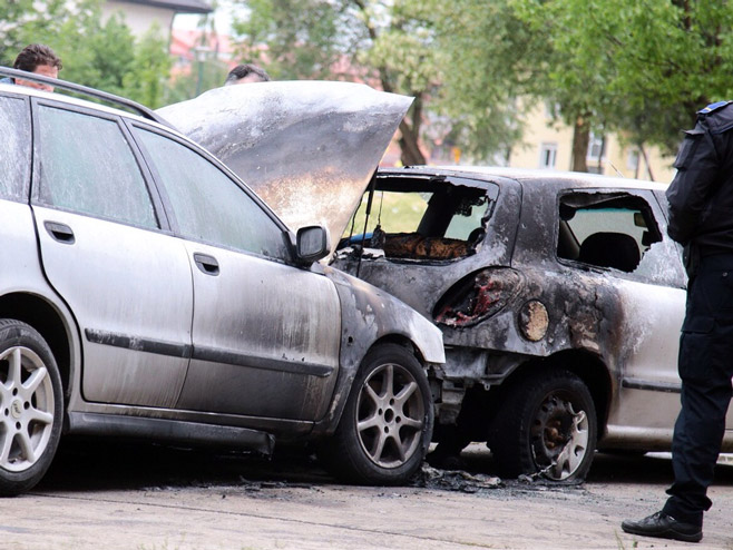 Sarajevo: Zapaljeni automobili