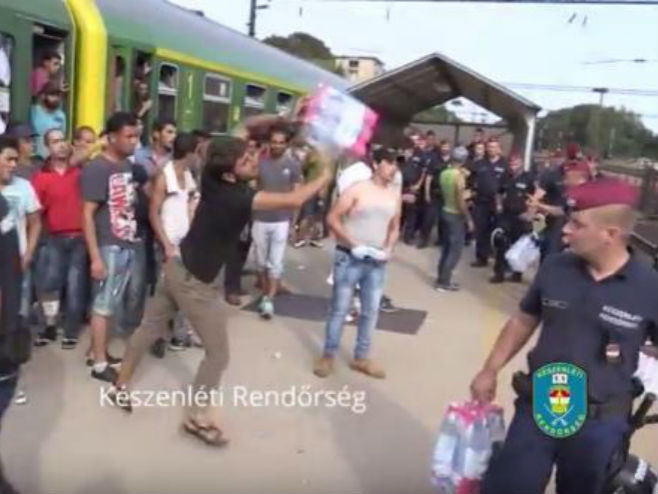 Незадовољне избјеглице у Мађарској - Фото: Screenshot