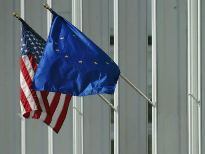 Заставе САД и ЕУ - Фото: Getty Images