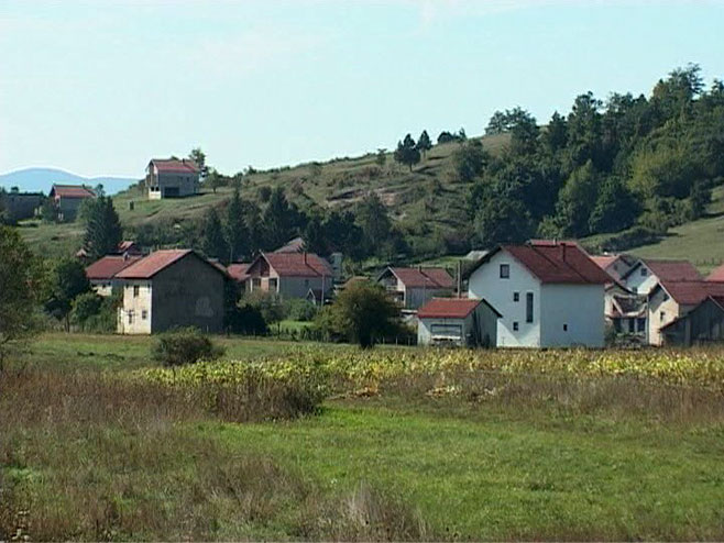 Босански Петровац, село Рисовац - Фото: РТРС