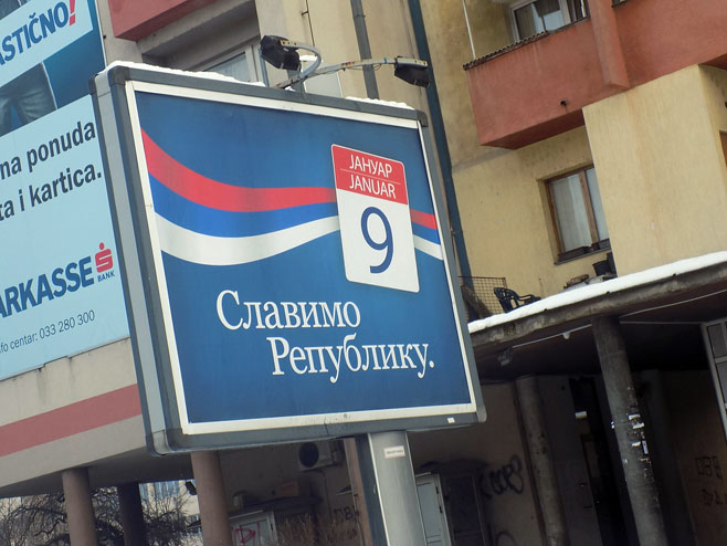 Бијељина - билборди у граду, као подршка прослави и очувању Дана Републике - Фото: СРНА