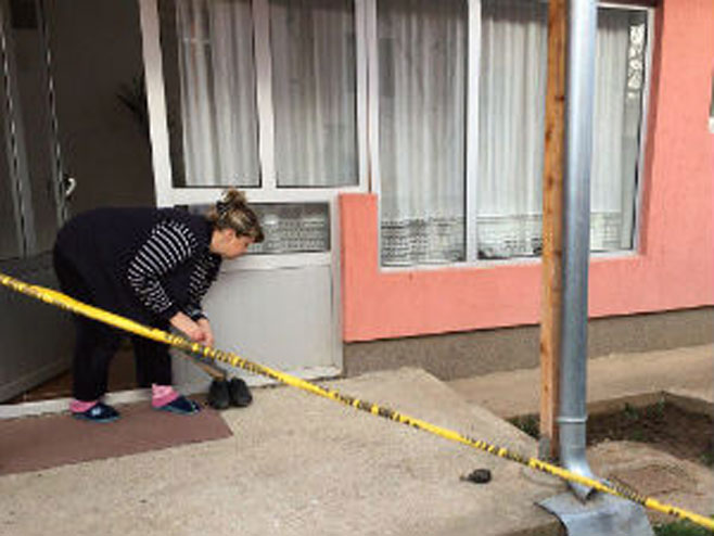 Бачена бомба на српску кућу у Липљану - Фото: РТС