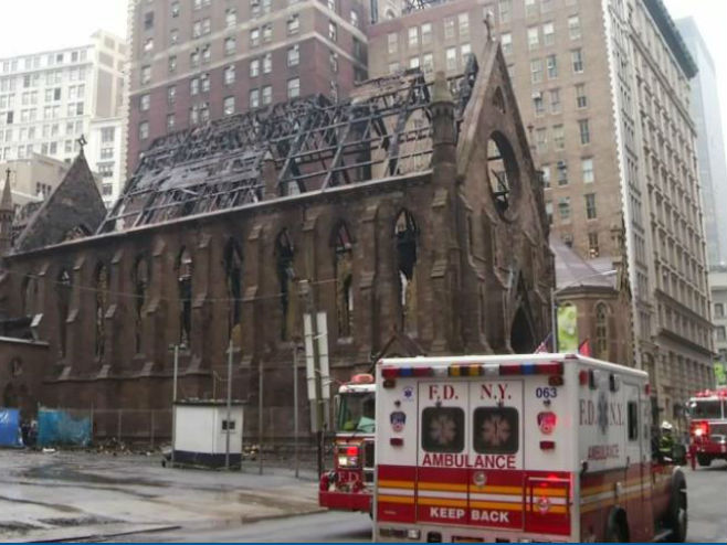 Пожар на цркци Светог Саве у Њујорку - Фото: AP