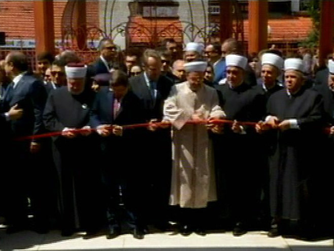 Церемонија свечаног отварања Ферхат-пашине џамије (фото: Screenshot)
