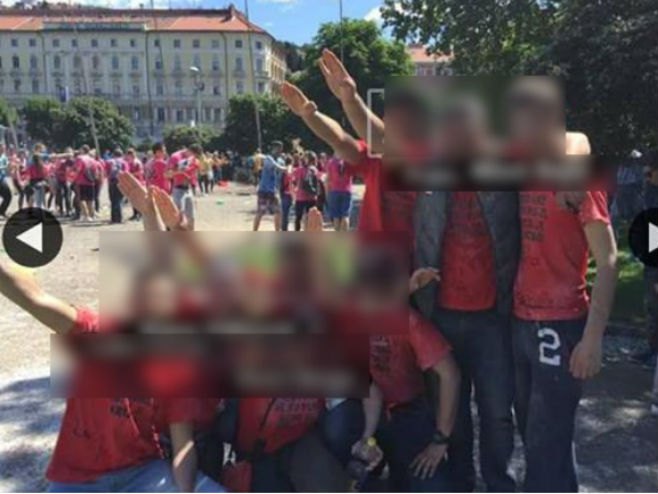 Матуранти из Ријеке се сликали уз нацистички поздрав - Фото: Facebook