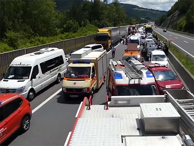 Austrija - autobuska nesreća (Foto: Screenshot)