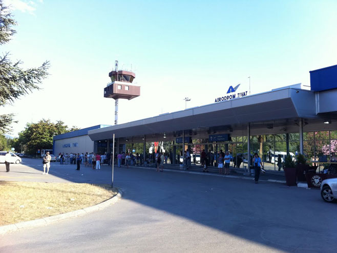Аеродром Тиват (Фото: panoramio.com) - 