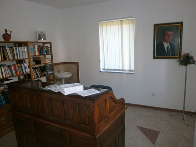 Тишина код Шамца: Спомен соба Зорану Ђинђићу (фото: РТРС) 