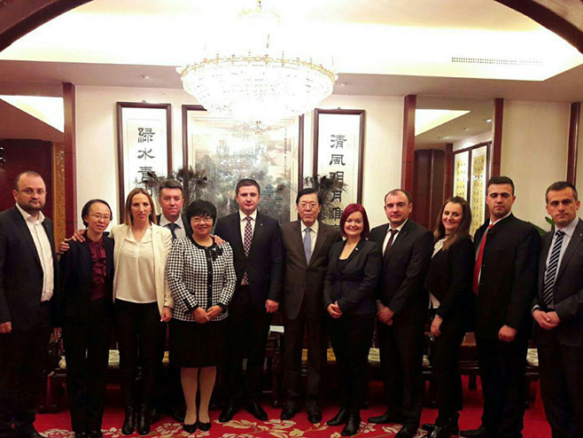 Delegacija SNSD sa predstavnicima KP Kine 
