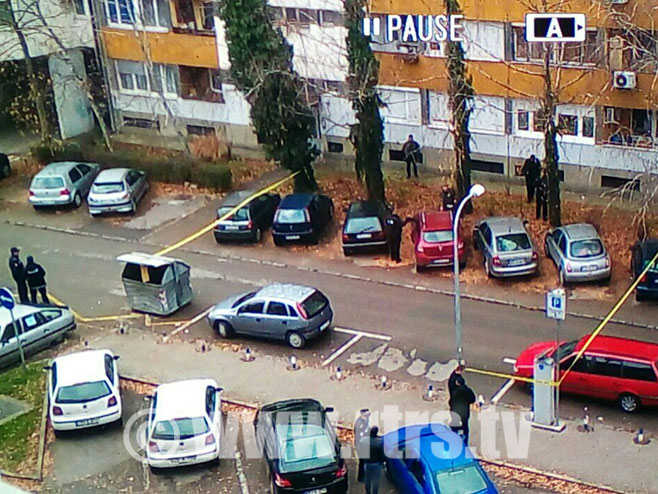 Бомба у возилу паркираном у близини ЦЈБ Бањалука - Фото: РТРС