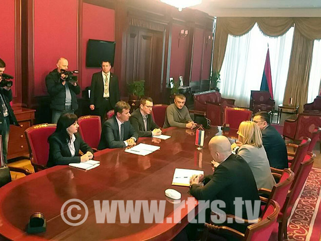Sastanak premijerke Srpske sa premijerom FBiH (Foto: RTRS)