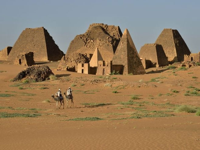 Пирамиде у Судану (фото: www.nationalgeographic.rs) - 