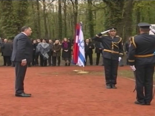 Dodik položio vijenac (Foto: RTRS)
