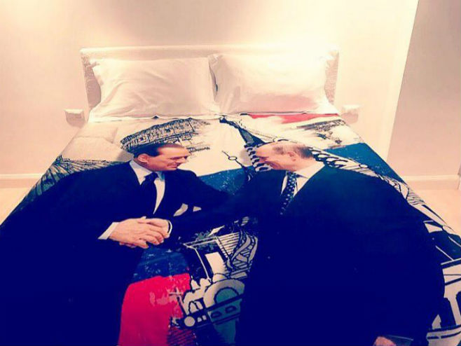 Поклон Берлусконија Путину (Фото: Instagram)