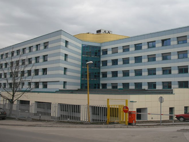 Болница у Тузли (Фото: httpс://www.bing.com) - 