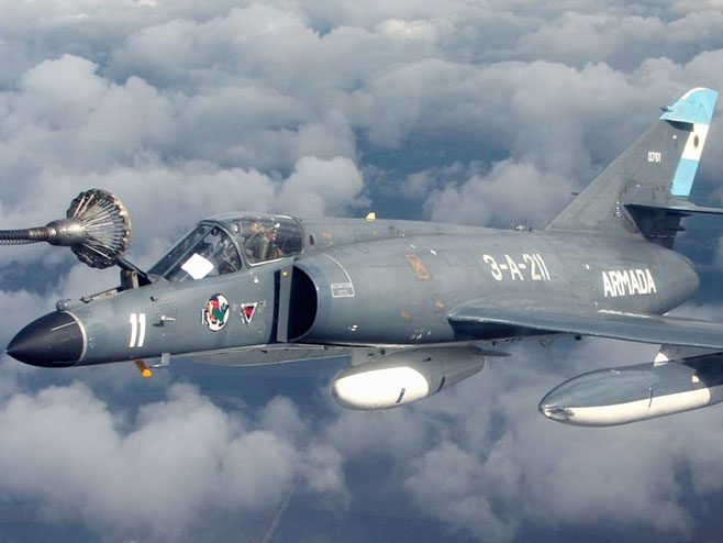 Борбени авиони "супер етендар" (Фото: https://www.google.ba) - 