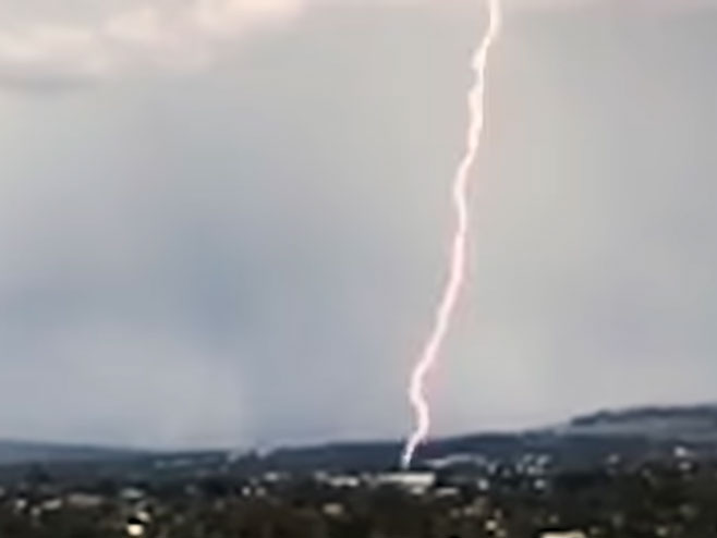 Болница у Квинсленду била је жртва моћне електричне олује - Фото: Screenshot/YouTube
