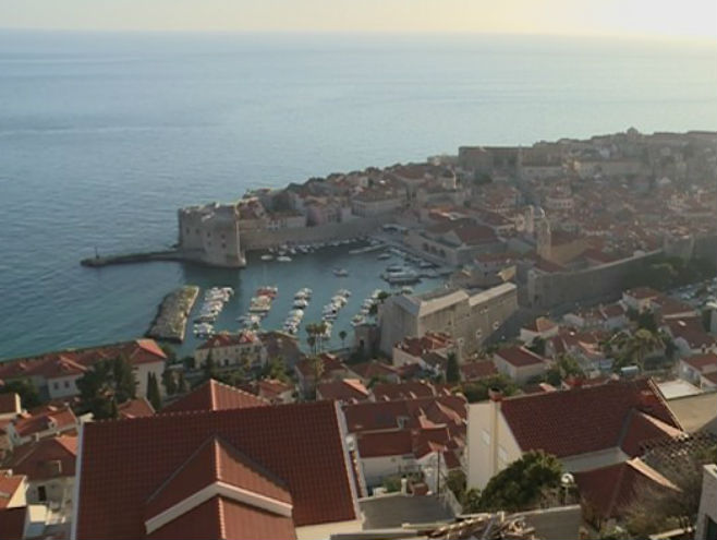 Дубровник: Потрага за несталима у мору