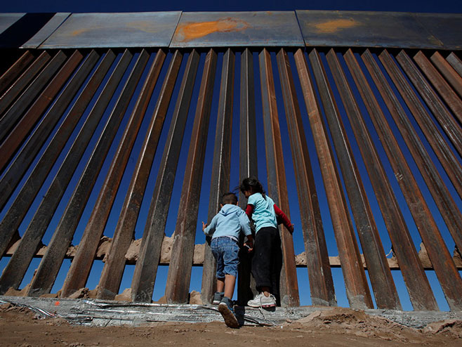 Зид на граници САД-а и Мексика - Фото: AFP