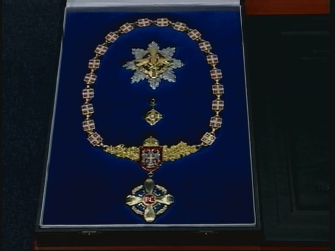 Орден Српске на огрлици