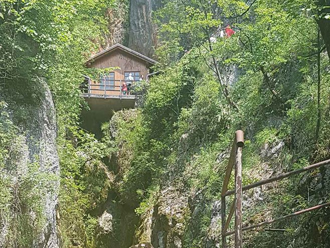 Titova pećina u Drvaru