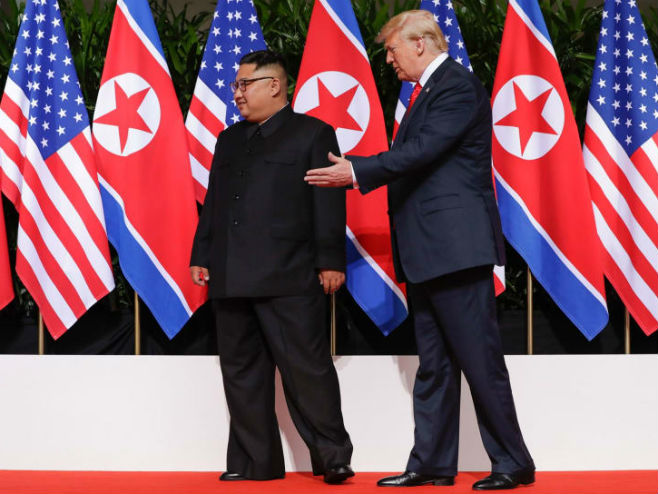 Donald Tramp i Kim DŽong Un (Foto: AP)