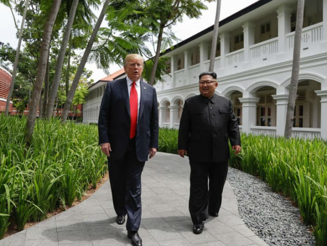 Donald Tramp i Kim DŽong Un (Foto: AP)