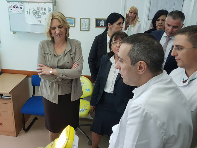 Premijerka Srpske posjetila Dom zdravlja