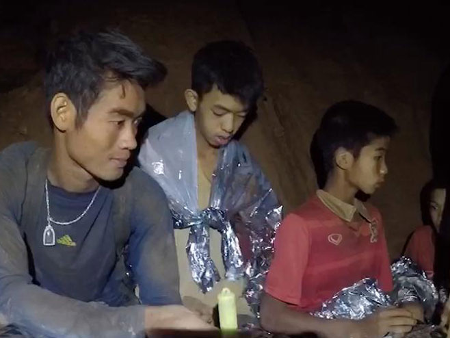 Спашавање дјечака на Тајланду (фото:twitter.com) - 