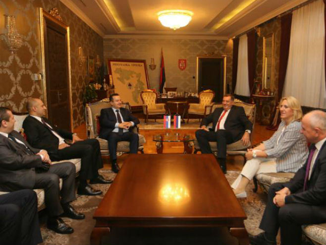 Sastanak Dodika i Dačića (Foto: RTRS)
