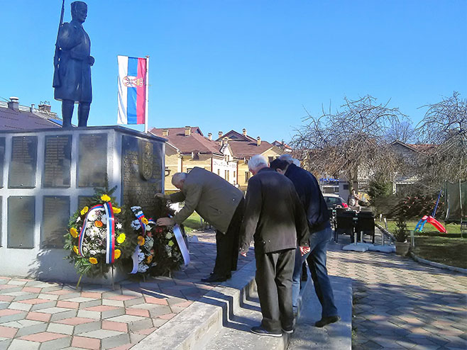 Соколац - полoжен вијенац на споменик солунским добровољцима - Фото: СРНА