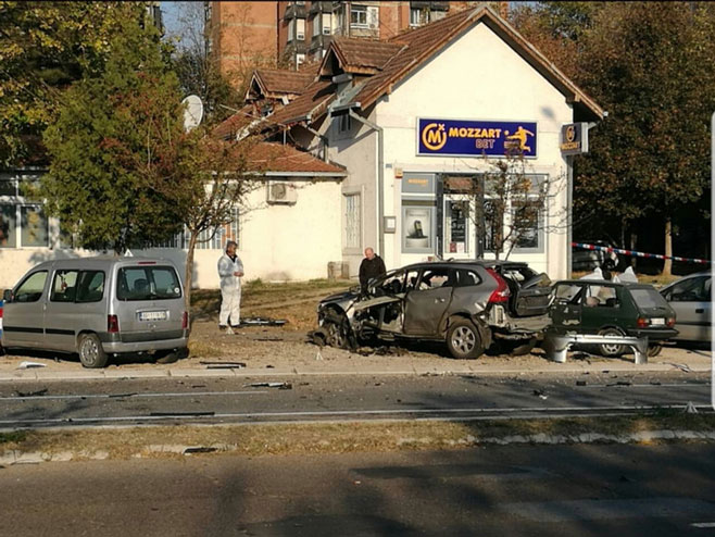 Експлозија на Галеници - Изгорио аутомобил  (Фото:RAS Srbija) - 