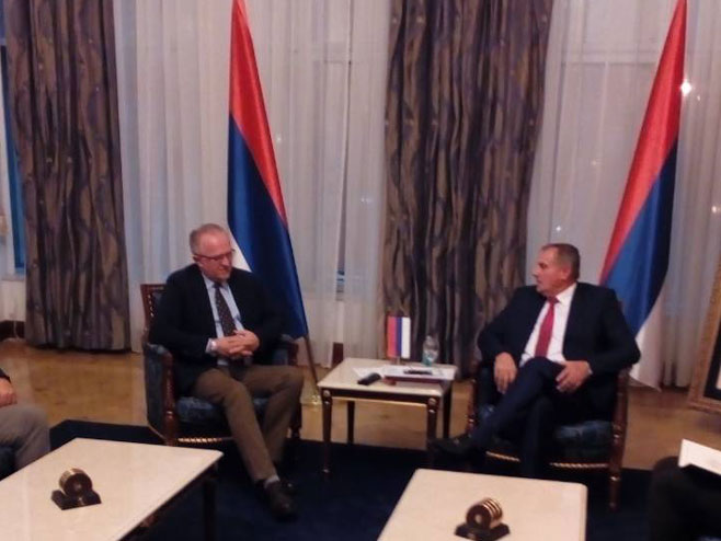 Konsultacije Viškovića sa predstavnicima NDP-a (Foto: RTRS)