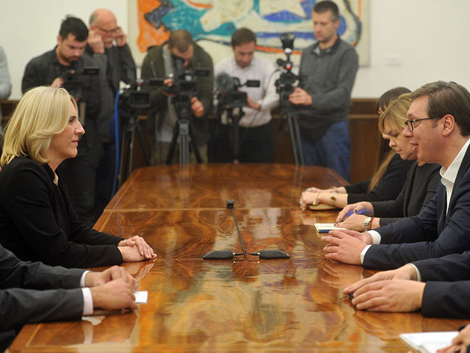 Predsjednica Cvijanović sa predsjednikom Vučićem (Foto: RTRS)