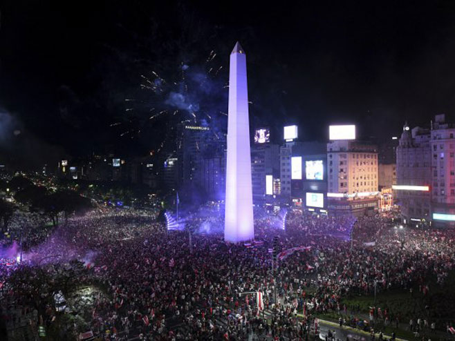 Slavlje i incidenti na proslavi titule u Buenos Ajresu 