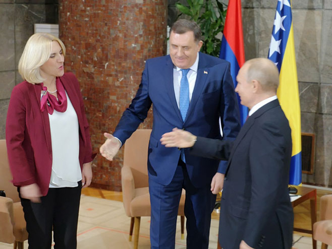 Cvijanovićeva i Dodik sa Putinom u Beogradu (Foto: RTRS)