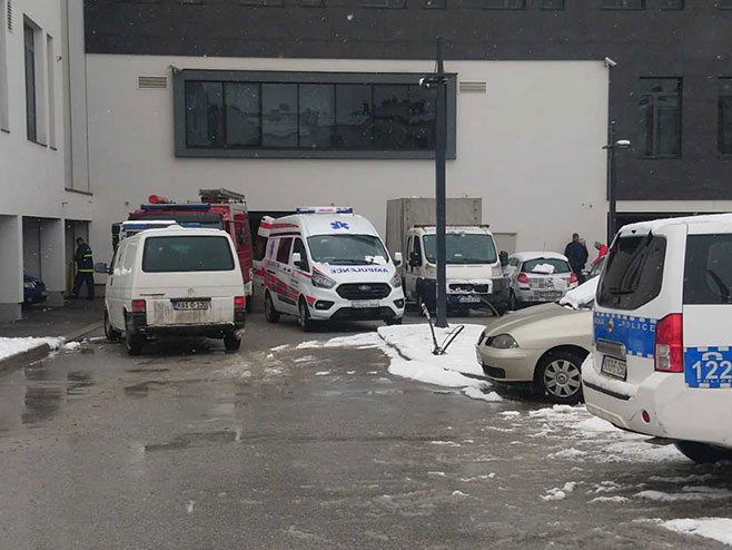 Евакуисана зграда мТел у Источном Сарајеву (Foto: N1) - 
