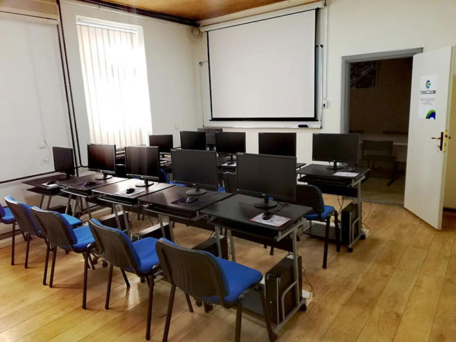 Novi računari za Radnički univerzitet (foto:banjaluka.rs.ba) 