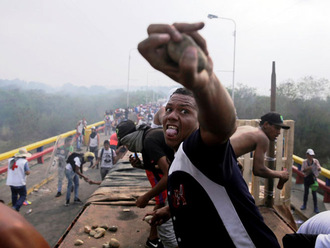Сукоби у Венецуели (фото: nationalinterest.org) - 