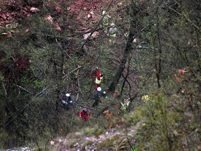 Tijela stradalih žena izvučena iz kanjona Miljacke (Foto: Avaz/M. Kadrić) 