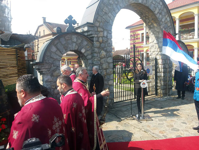 Gradiška - Pomen stradalim Srbima u "Bljesku" (Foto. RTRS)