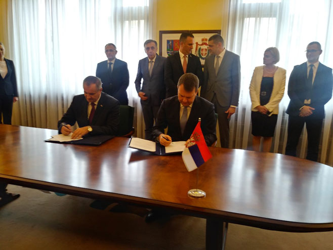 Višković i Mirović potpisali sporazum o saradnji (Foto: RTRS)