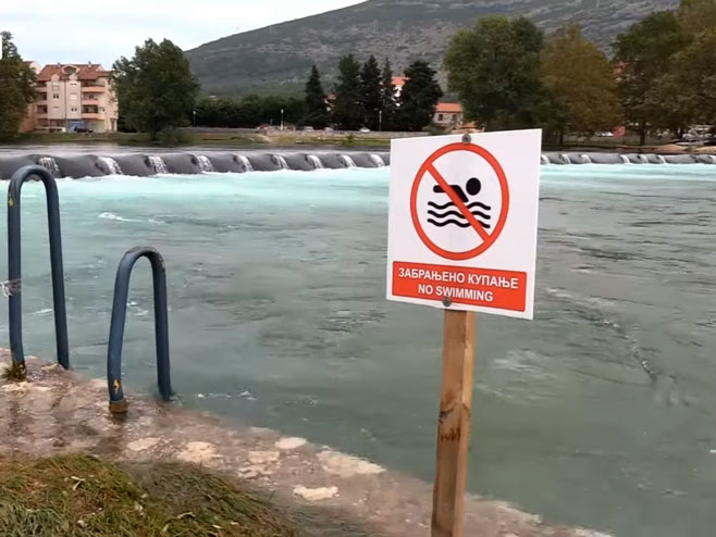 Забрањено купање (фото: Youtube / Herceg TV) - 