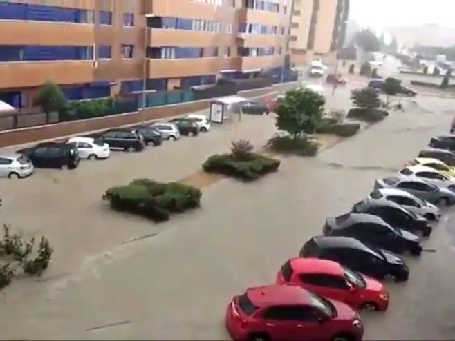 Поплаве у Мадриду (фото: twitter.com/severeweatherEU) - 