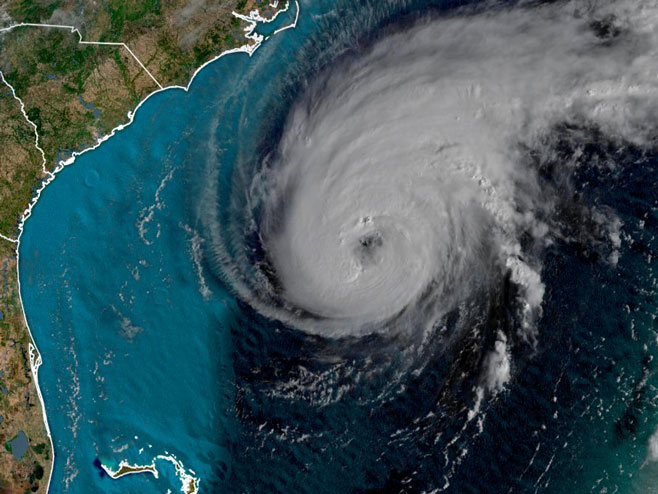 Сателитска фотографија урагана Умберто - Фото: CNN