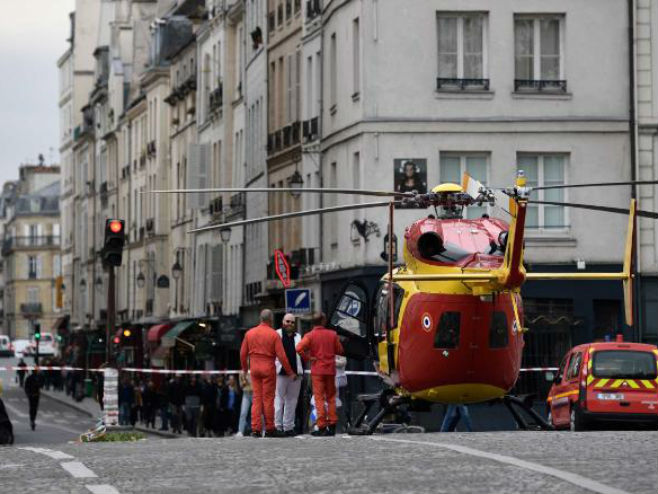 Напад на полицајце у Паризу - Фото: AFP/Getty images
