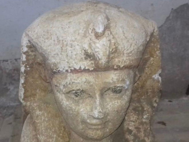 Мала статуа краљевске сфинге (фото:Egyptian Ministry of Antiquities/Handout via Xinhua) - 