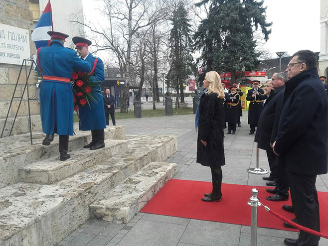 Banjaluka: Polaganje vijenaca (Foto: RTRS)