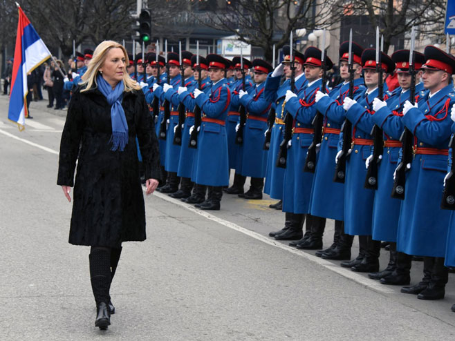 Жељка Цвијановић на проби дефилеа (Фото: Срна)